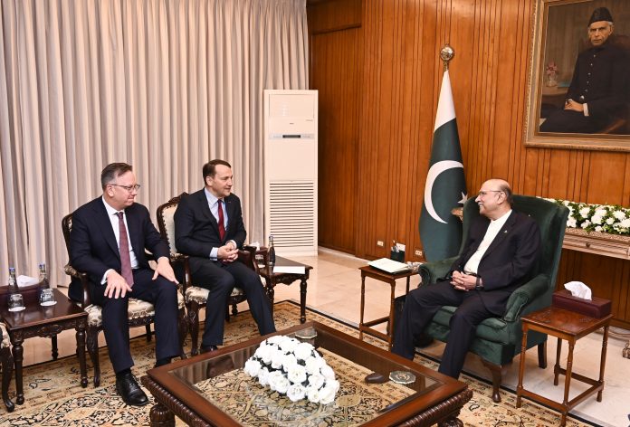 Dy PM/ Foreign Minister of Poland calls on President, Pakistan looks forward to stronger political, economic ties: Zardari