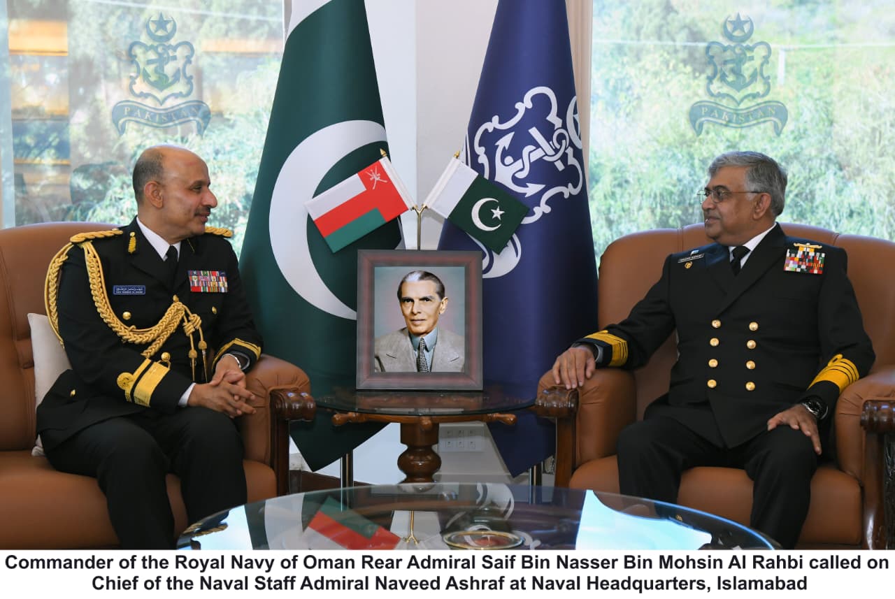 COMMANDER ROYAL NAVY OF OMAN CALLS ON CHIEF OF THE NAVAL STAFF