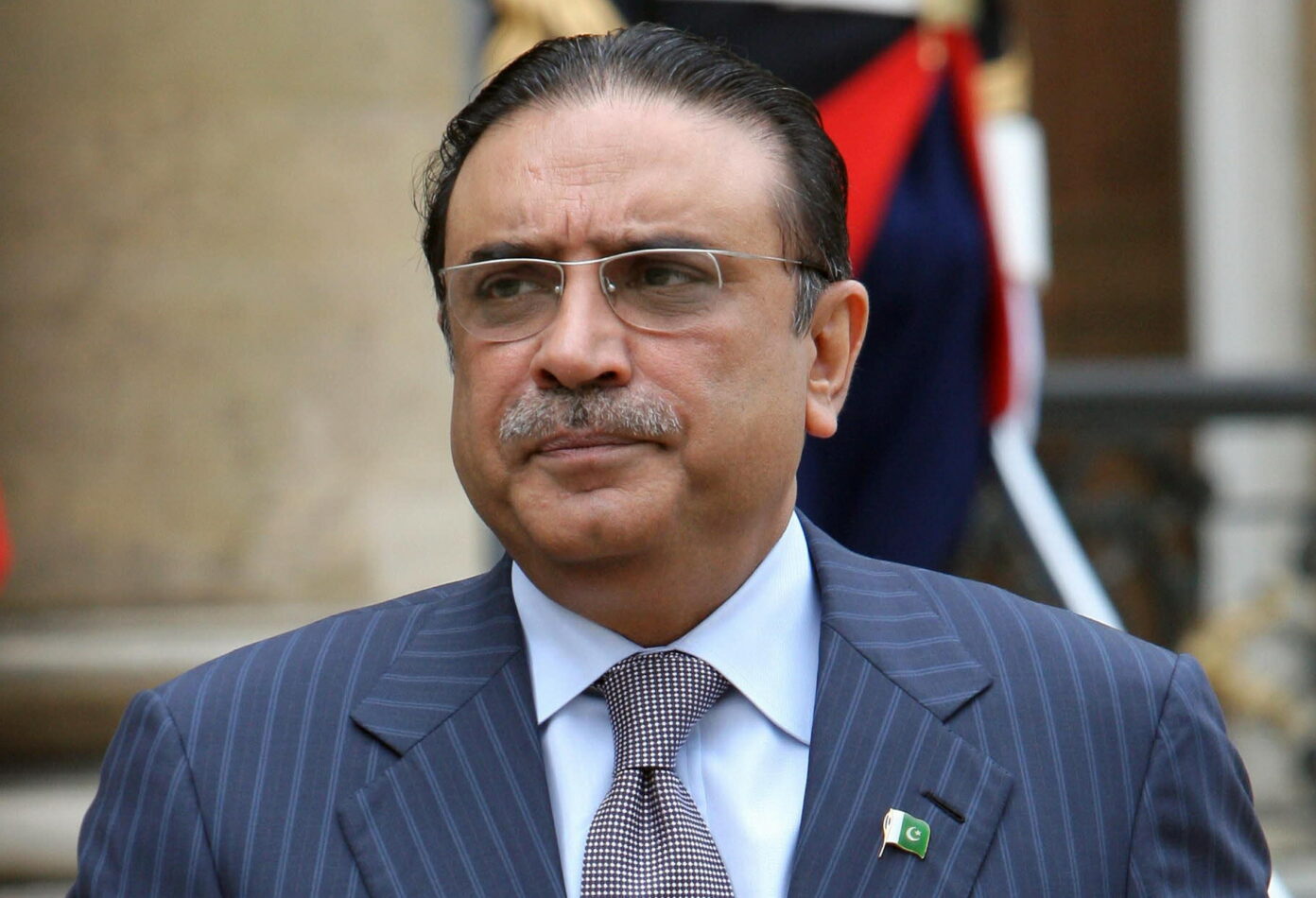 President Zardari felicitates government, people of Bhutan on their National Day