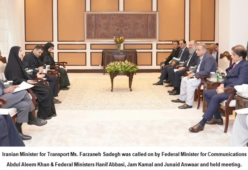 Pakistan, Iran Vow Enhanced Transport Ties to Boost Bilateral Trade