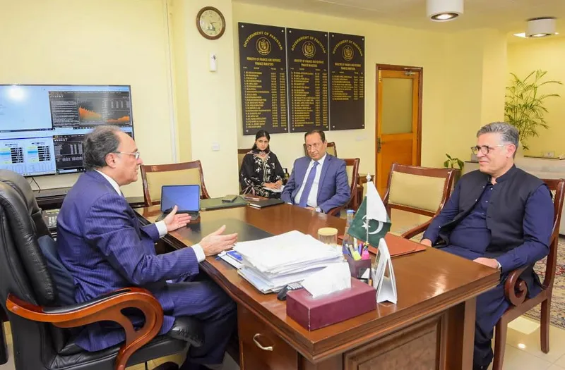 Ambassador Khalil Hashmi Discusses Economic Cooperation with Senator Muhammad Aurangzeb