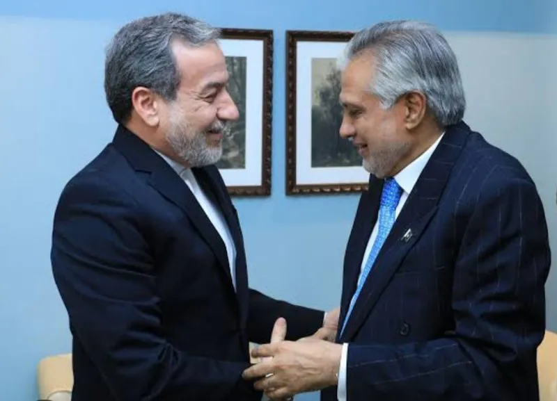 Ishaq Dar and Abbas Araghchi Reaffirm Commitment to Regional Stability