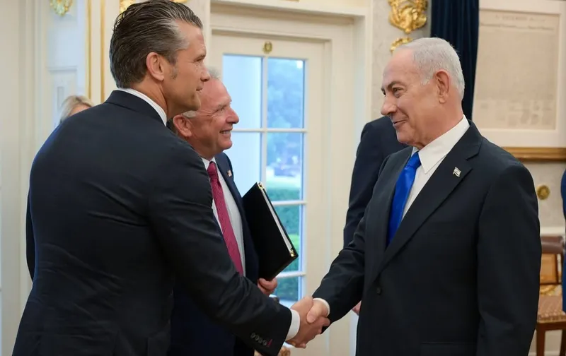 Donald Trump And Benjamin Netanyahu Hold High-Level White House Talks (Image 3)