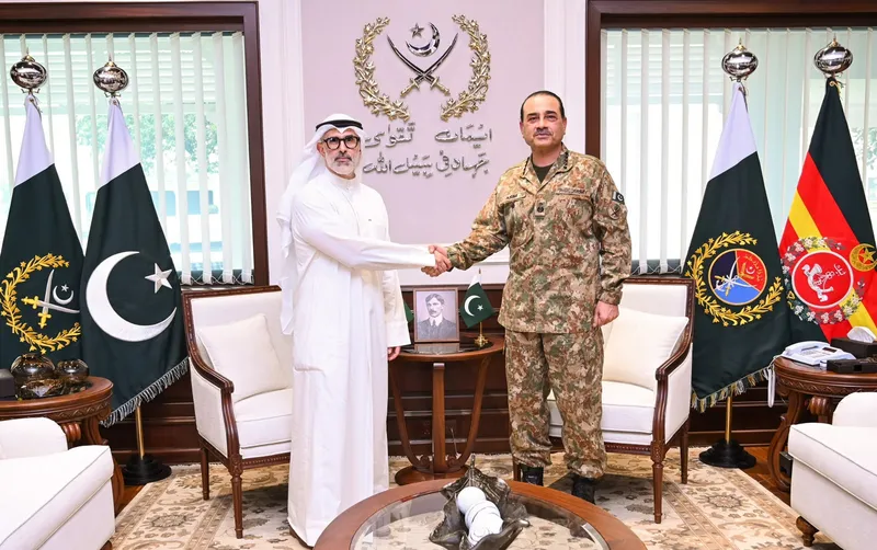 Kuwaiti Foreign Minister Holds Strategic Defense Talks at Pakistan GHQ