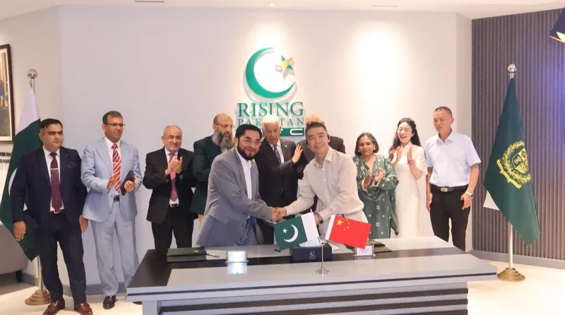 Pakistan and China Sign Major Sports Footwear Investment Agreement