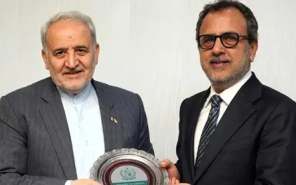 Pakistan and Iran Discuss Enhancing Energy Cooperation and Regional Ties