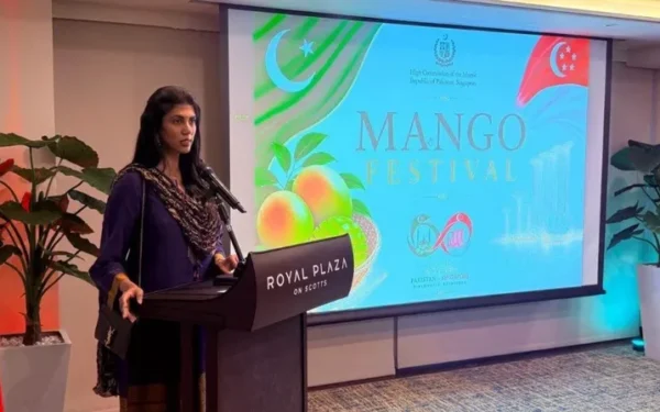 Pakistan Showcases World-Famous Mangoes in Singapore