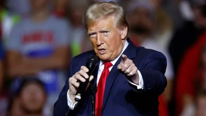 Iran’s Inflation Has Soared, Government Has No Money to Pay Salaries, Trump Says