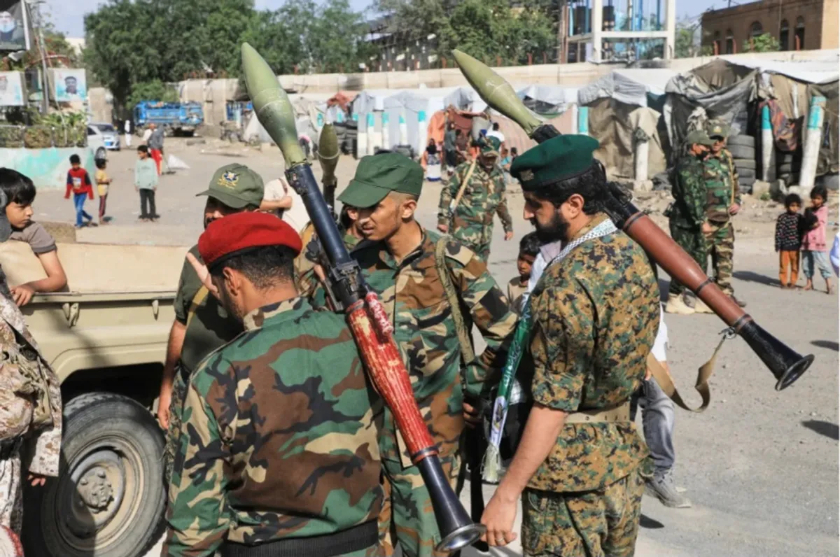 Houthis advance toward Bab el-Mandeb, raising concerns over key global shipping route (Image 3)
