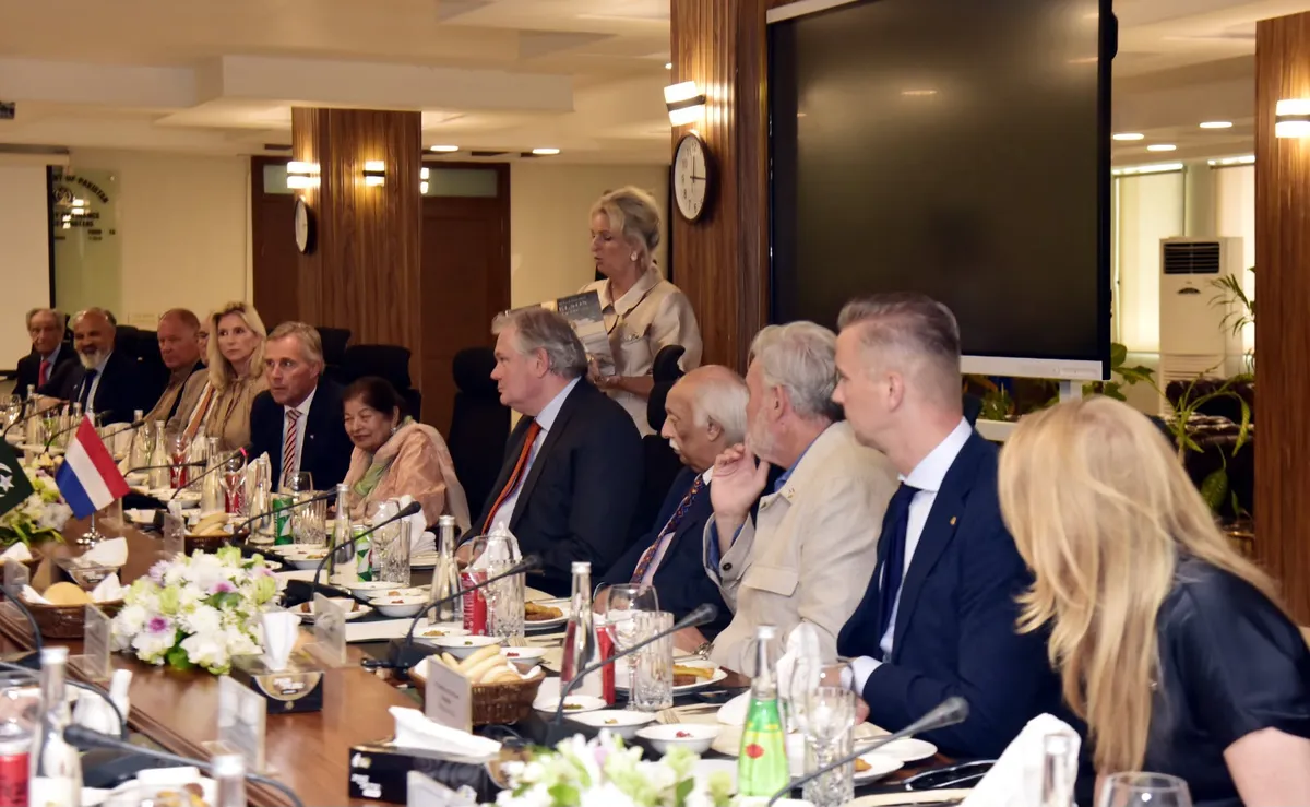 Finance Minister Aurangzeb Hosts Dutch Business Delegation to Boost Investment (Image 3)