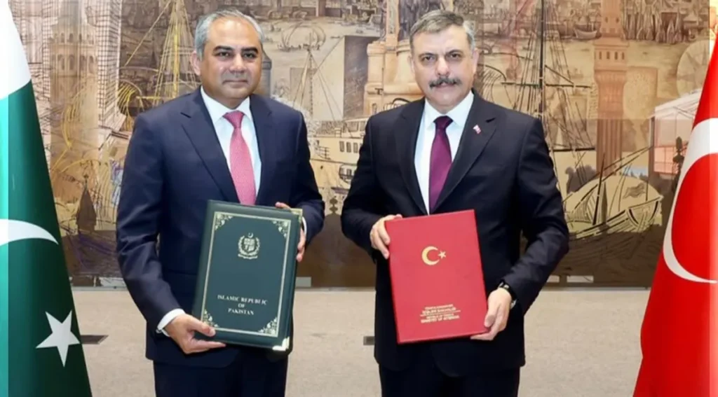 Interior Minister Mohsin Naqvi Strengthens Security Ties with Türkiye