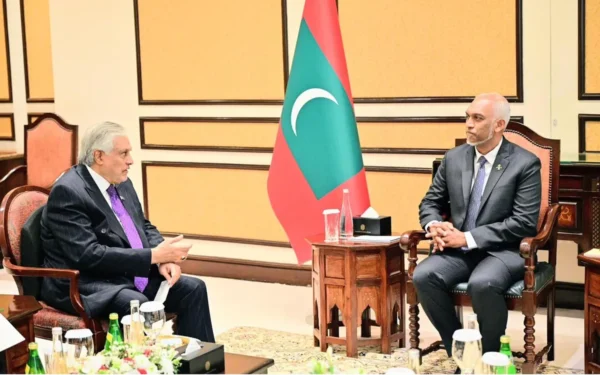 Maldivian President Dr Mohamed Muizzu meeting with Deputy Prime Minister Ishaq Dar in Islamabad.