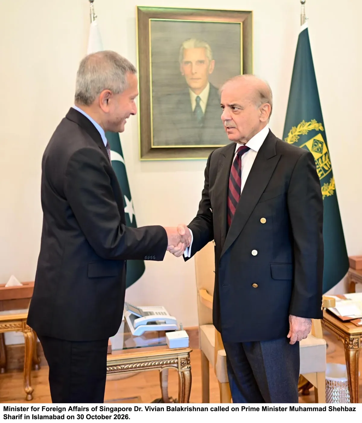 Prime Minister Shehbaz Sharif meets with Foreign Minister Dr. Vivian Balakrishnan to discuss Pakistan Singapore diplomatic relations. (Image 2)
