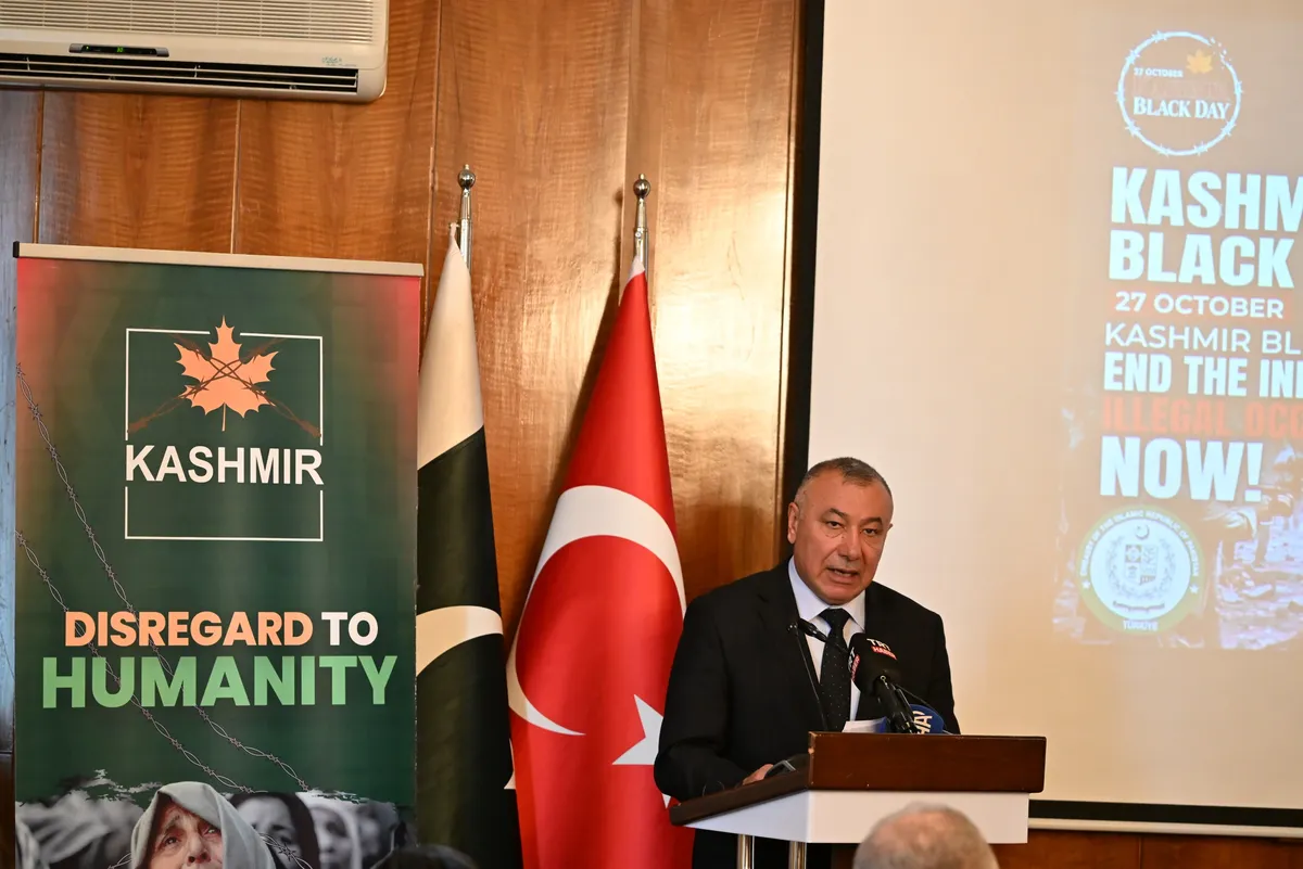 The Pakistan Embassy in Ankara hosts a ceremony to observe Kashmir Black Day with diplomats and Turkish officials. (Image 4)