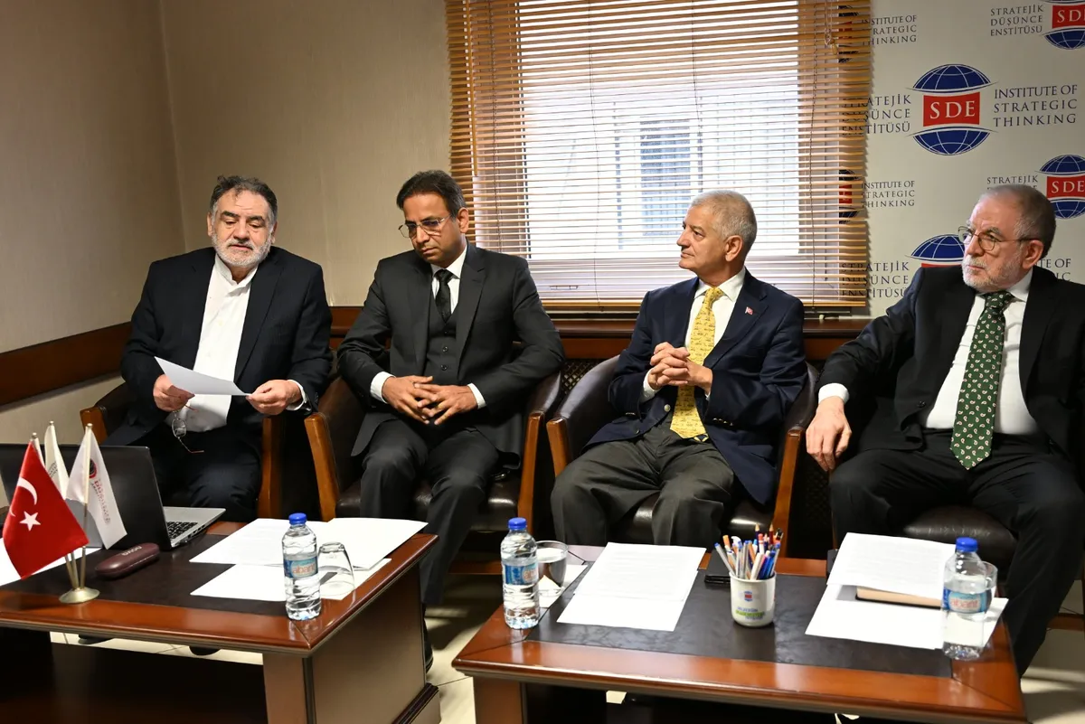 The Embassy of Pakistan in Ankara hosts a panel discussion commemorating Kashmir Black Day. (Image 7)