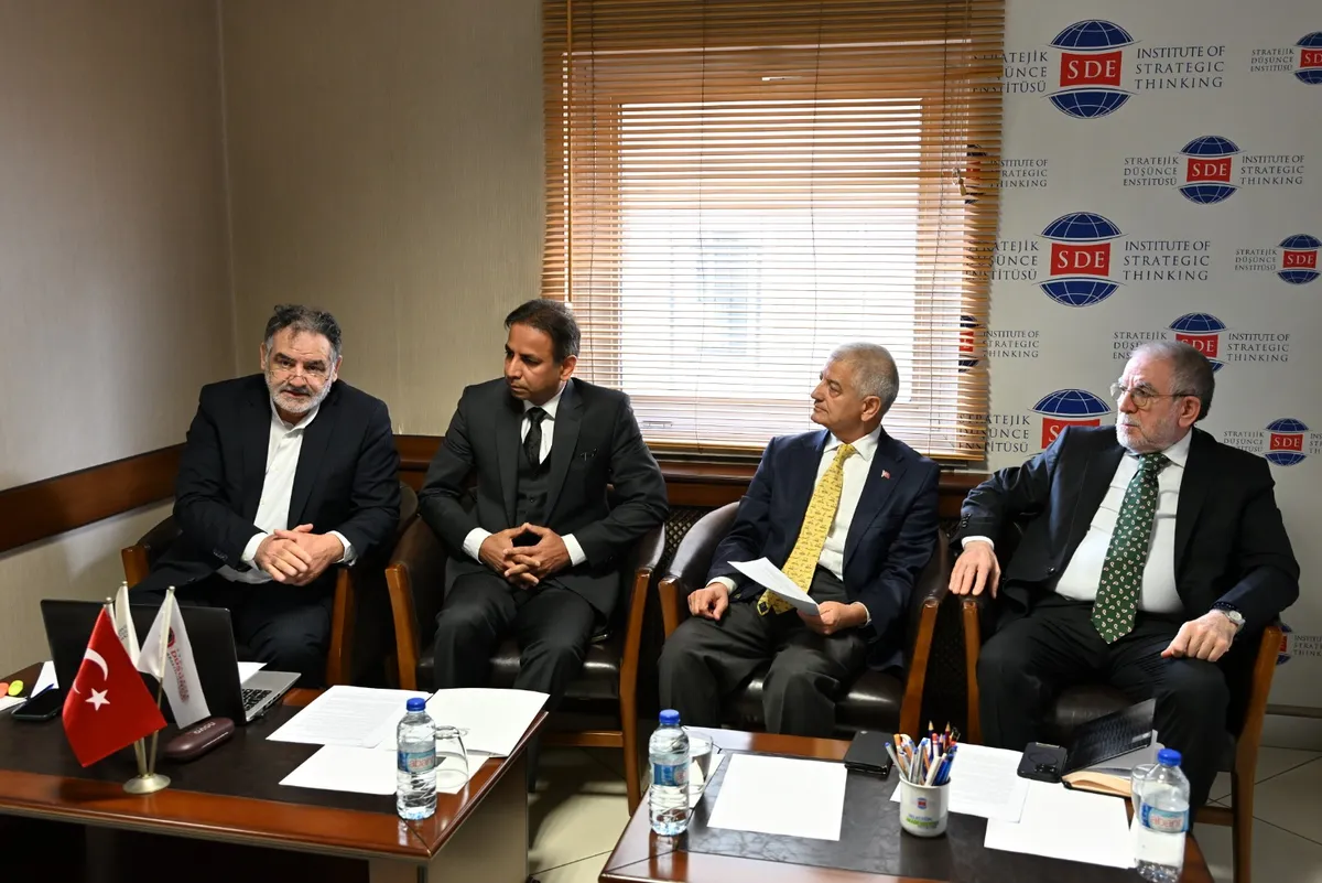 The Embassy of Pakistan in Ankara hosts a panel discussion commemorating Kashmir Black Day. (Image 4)